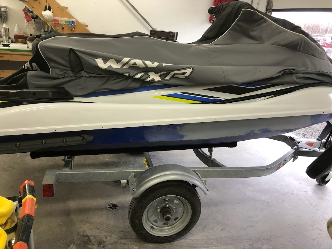 Yamaha WaveRunner après — coque restaurée et protégée NanoXcel, brillance miroir, Finition Marine