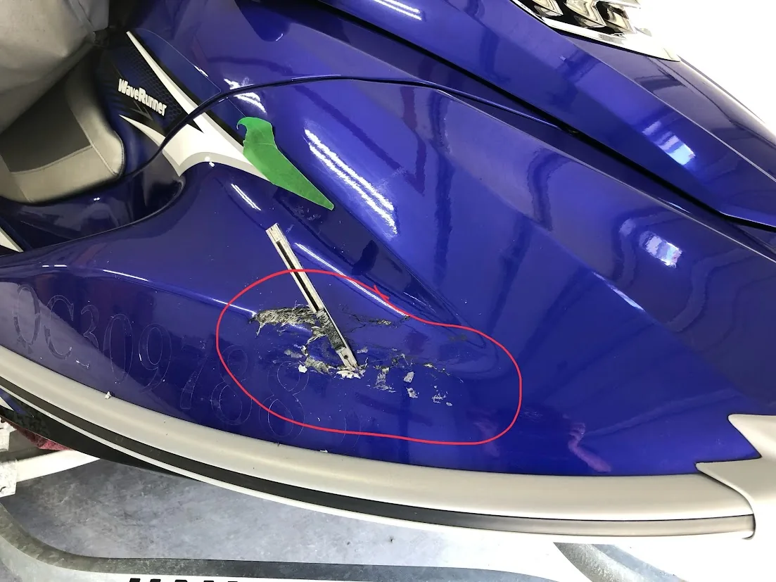 Coque avant traitement NanoXcel — gel coat terne et oxydé, Finition Marine